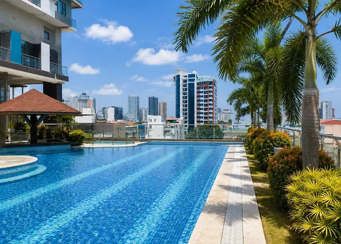 2br Malate Bayview Mansion, High Floor Seaview 26b Apartment